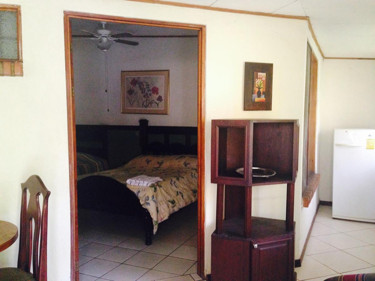 Hotel Villas Colibri Las Ciruelas  ภายนอก รูปภาพ